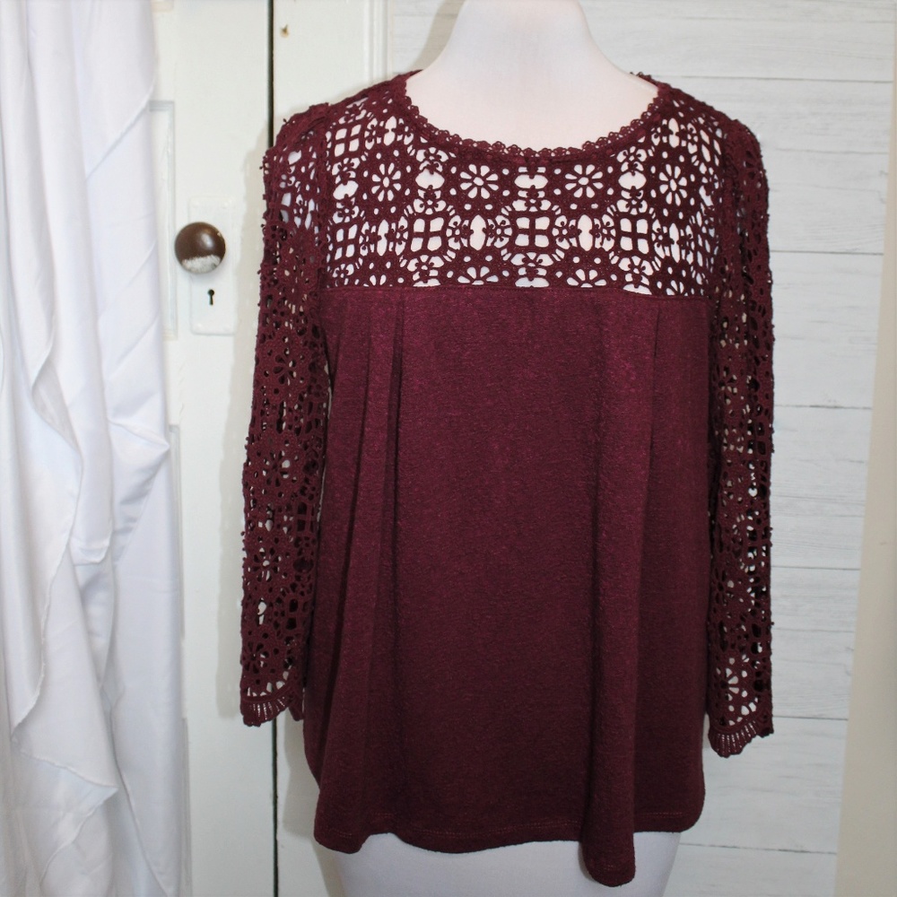 Anthropologie eri + ali Marigold Lace Top